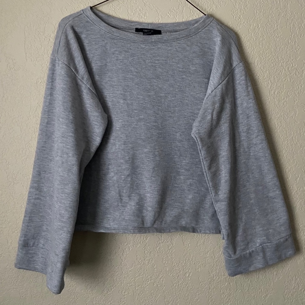 Gray crop top sweater